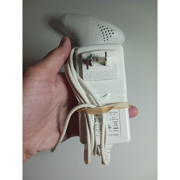 Veet Infini' Silk Pro Light-Based IPL Hair Removal System Used - Picture 7 of 9